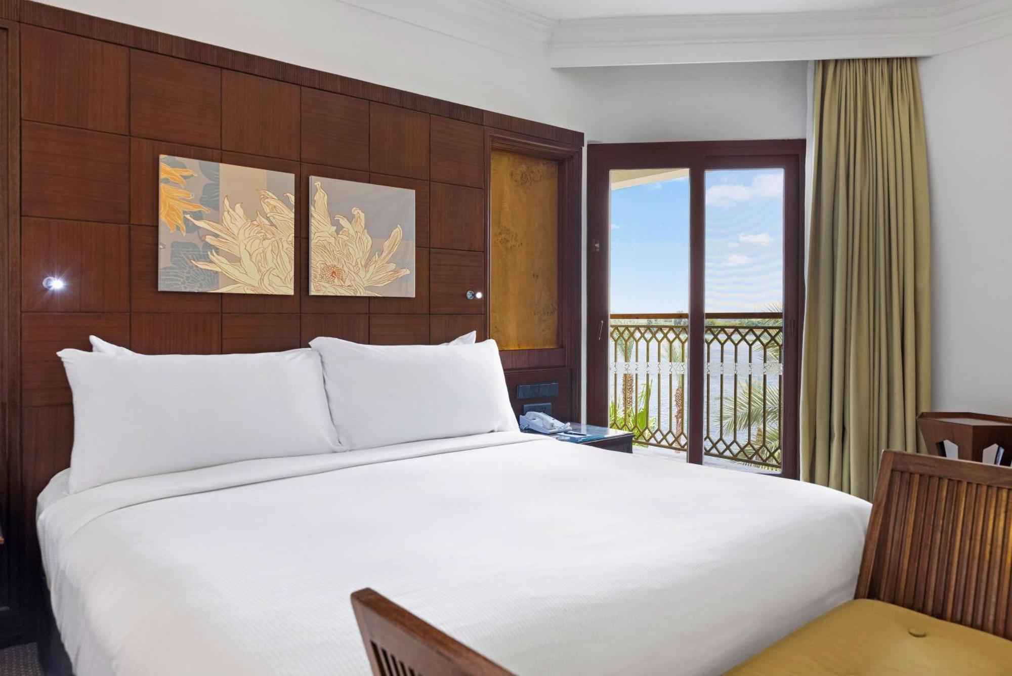 Hilton Luxor Resort & Spa Экстерьер фото