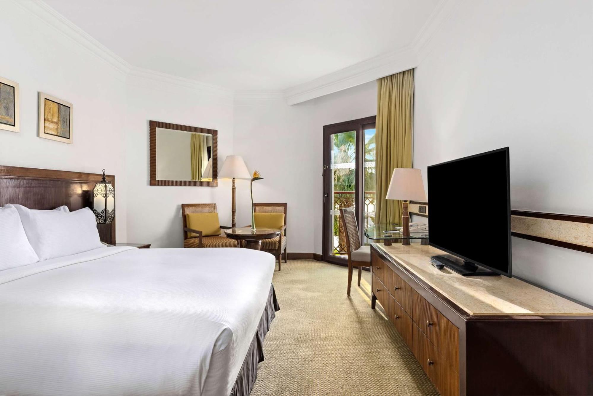 Hilton Luxor Resort & Spa Экстерьер фото