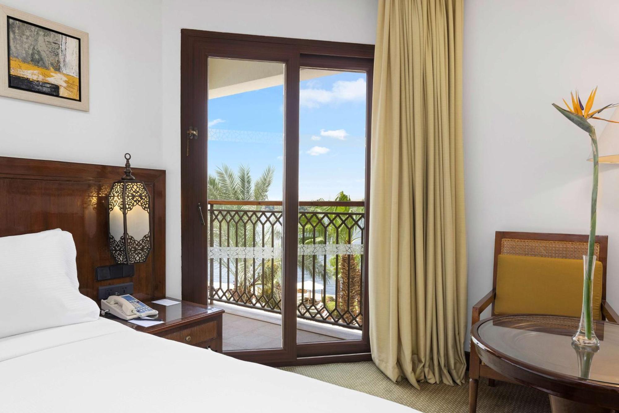 Hilton Luxor Resort & Spa Экстерьер фото