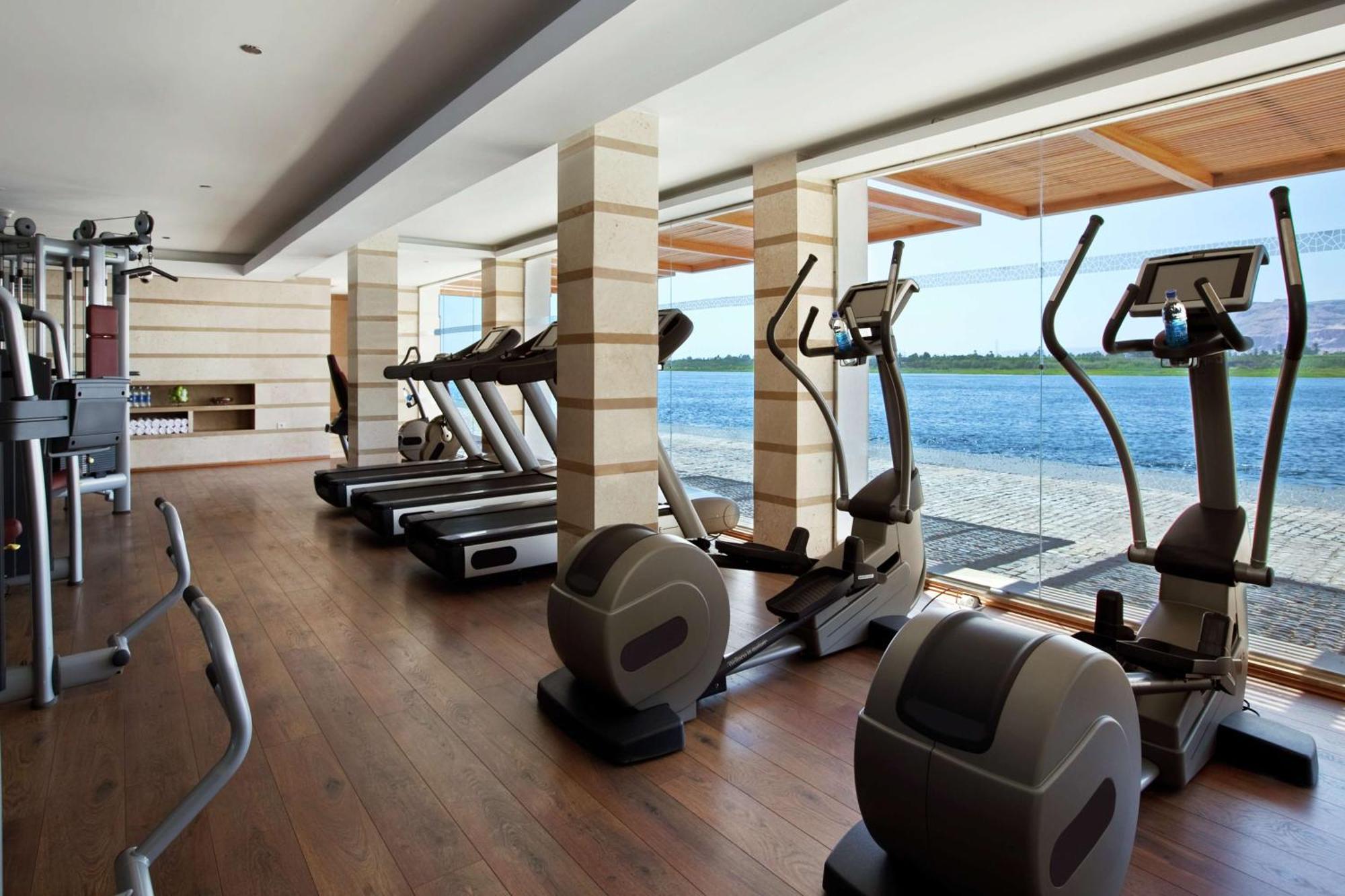 Hilton Luxor Resort & Spa Экстерьер фото